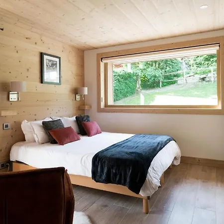 6 Bedrooms Chalet With Sauna & Nearby Skilifts- If You Want To Book, Please Contact On Wh-ats-app - 0034-635-520-036 !!!!