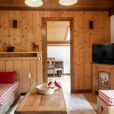 6 Bedrooms Chalet With Sauna & Nearby Skilifts- If You Want To Book, Please Contact On Wh-ats-app - 0034-635-520-036 !!!! Villa *